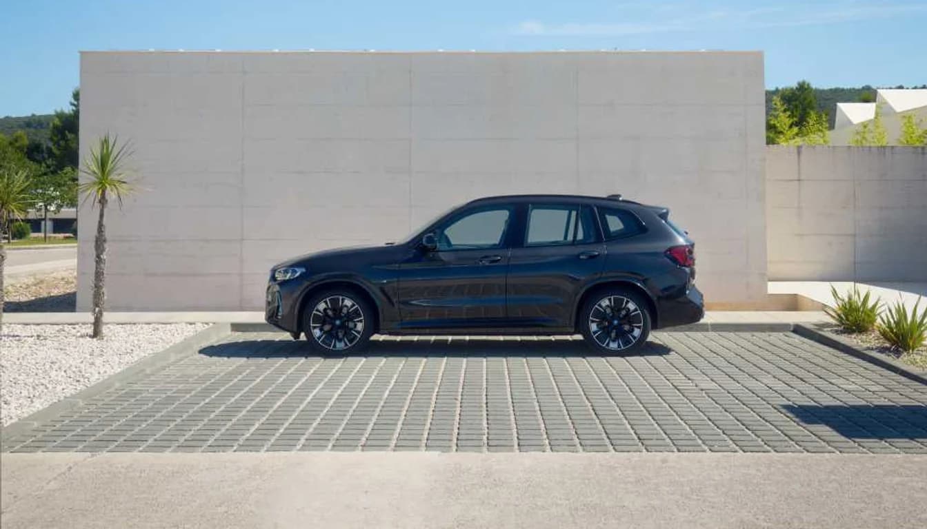 BMW iX3, M Sport
